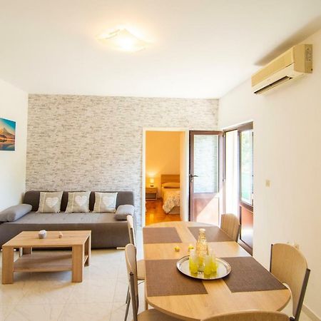 Apartmani Perkovic Gustirna Exterior foto